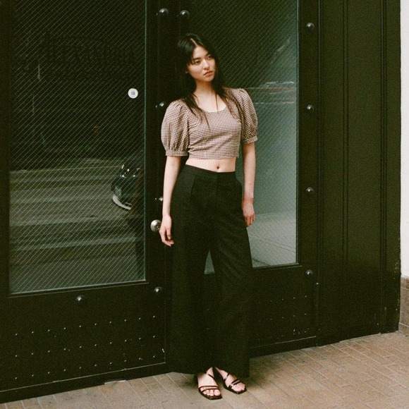 Cropped puffed sleeved top - Picture 3 of 5